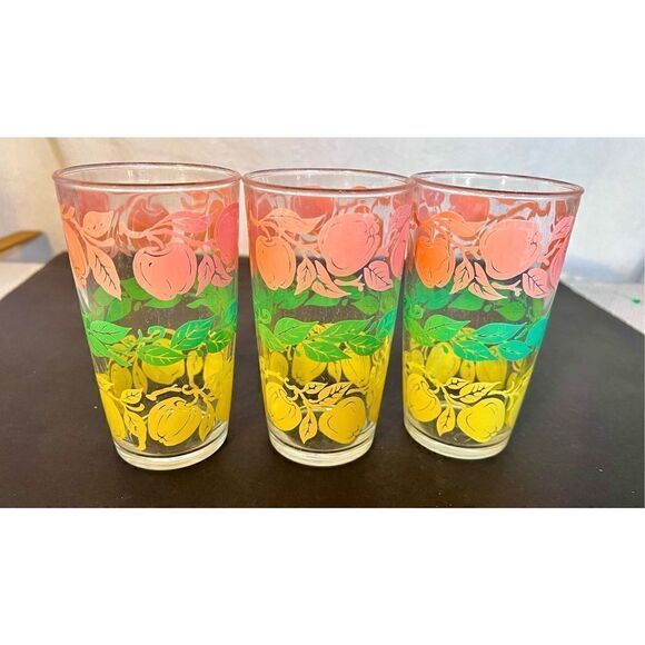 HAZEL ATLAS Tumblers Apple Fruit Decor Pastel Colors Pink Green Yellow Set of Tw - Picture 1 of 8